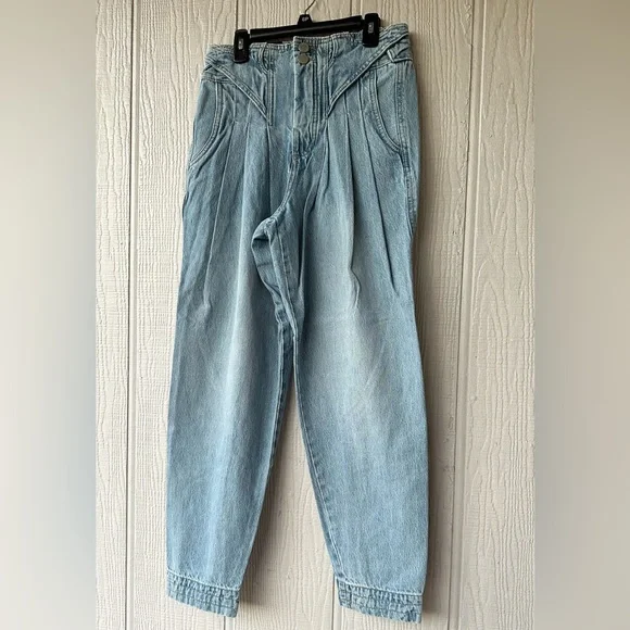 BLANK NYC Steal The Show Jeans - Picture 6 of 13